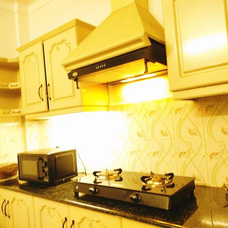 Hotel Jj Inn Kochi Ngoại thất bức ảnh