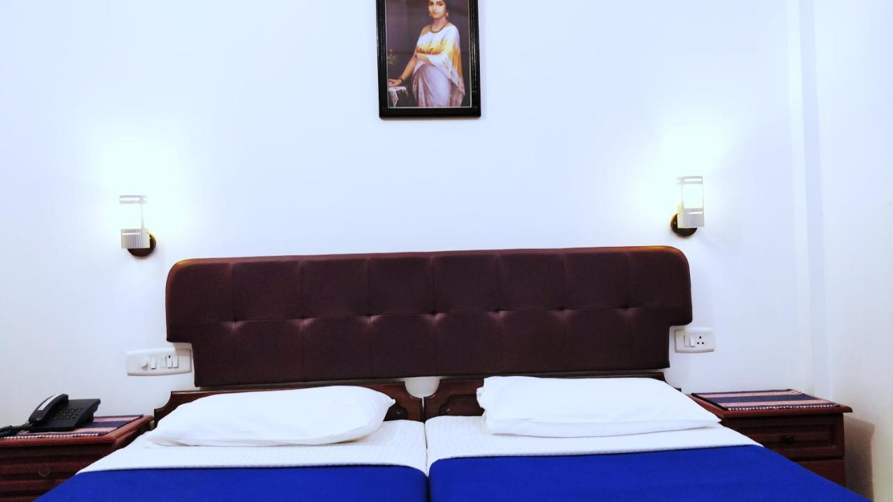 Hotel Jj Inn Kochi Ngoại thất bức ảnh