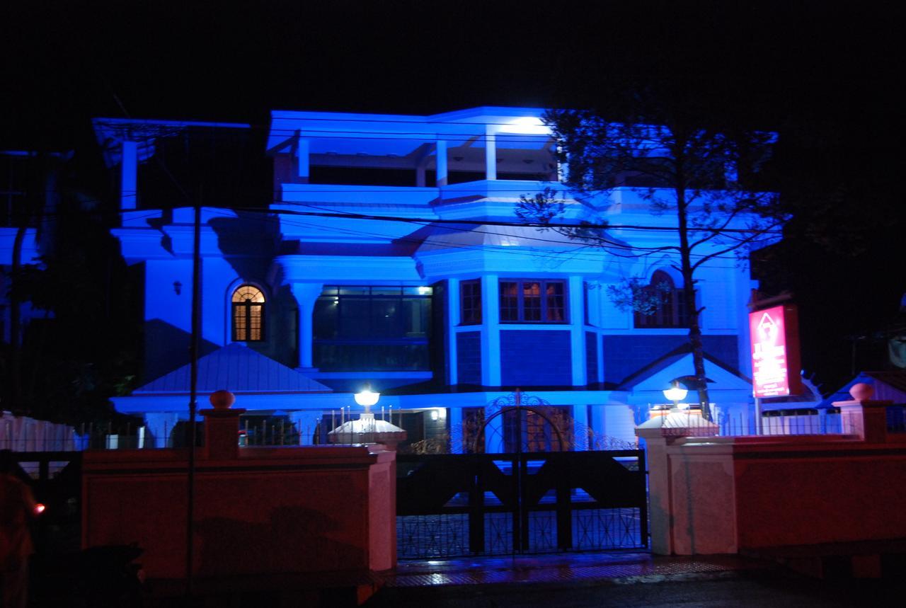 Hotel Jj Inn Kochi Ngoại thất bức ảnh
